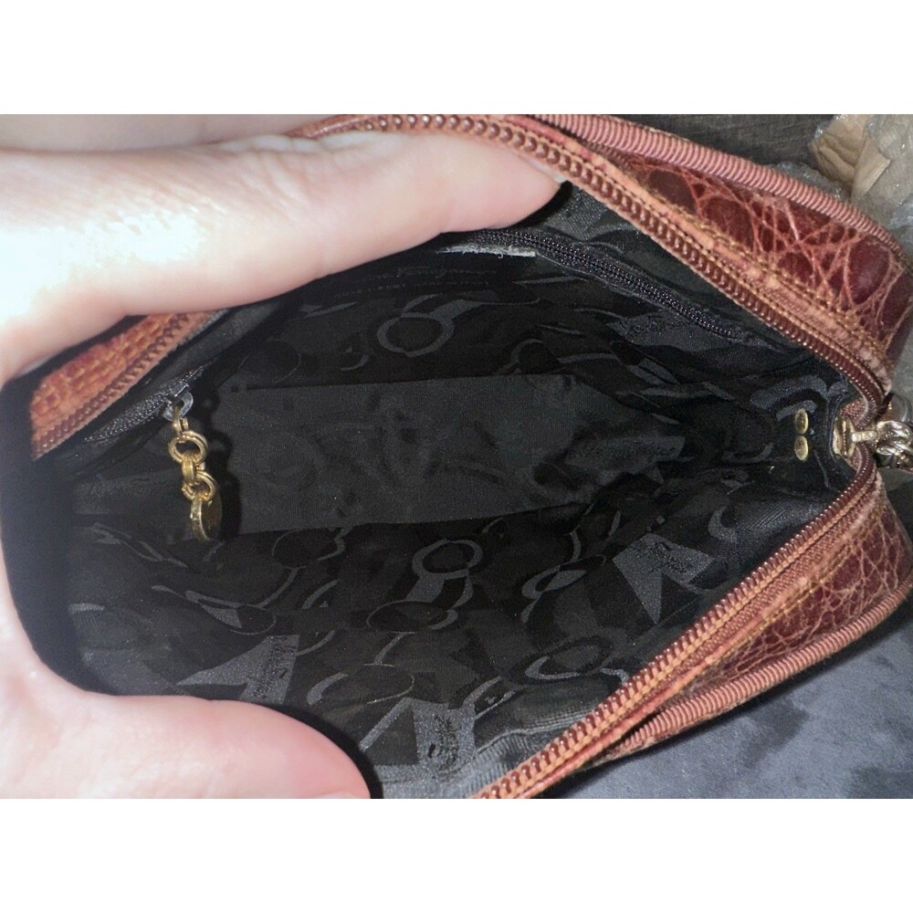 Salvatore Ferragamo Vara ribbon shoulder crossbody - Picture 14 of 15